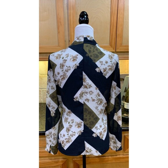 FIRM Ted Baker Pheadra Pearl Printed Wrap Blouse Size 2 EUC - Picture 2 of 8